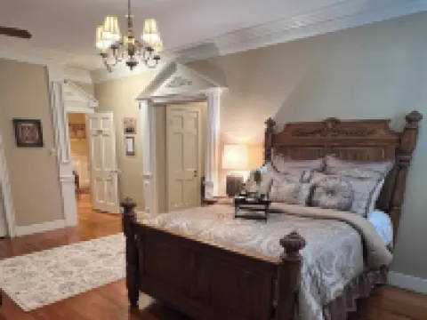 Opus House Historic Natchitoches Hotels in Natchitoches