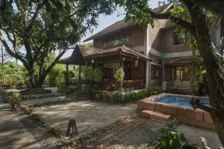 Amã Stays & Trails Asanji Wadi Отели рядом с достопримечательностью «Сасаван Бич»