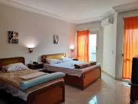 Golden Rose Hotel Hôtels à : 