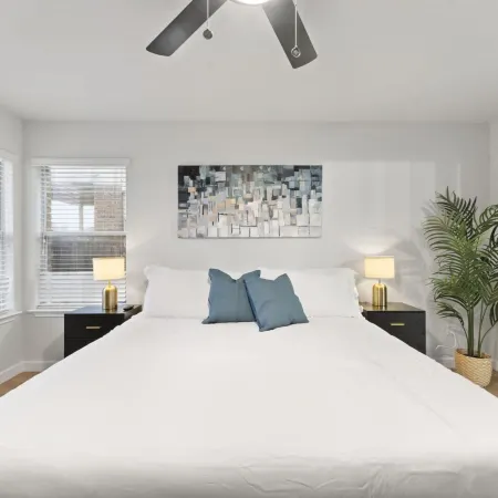 Modern & Homey 3Br Home, Remote Work Friendly, King Beds, Fast WiFi