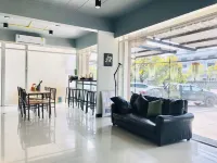 近曼谷機場旅館