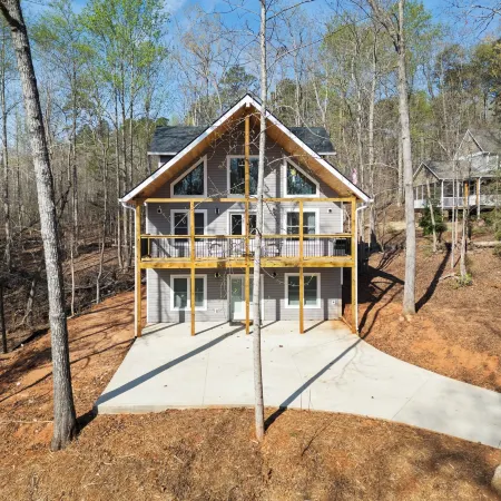 Lake Hartwell Escape