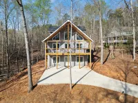 Lake Hartwell Escape - 2-Star