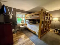Ski-In/Ski-Out Hike and Swim Okemo Luxury Rustic Condo