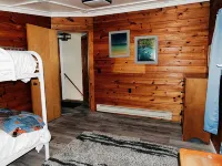 Fantastic 4-bdrm Lake House in Cedar River