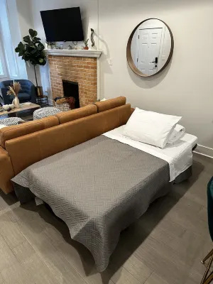 3BD West Town Gem: Explore the Windy City in Style