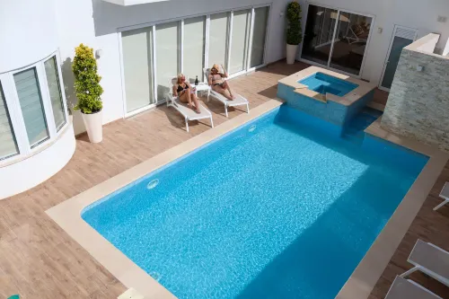 100 Boutique Living Hotels in Mdina