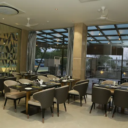 Hotel Ruturaj Regency