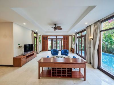 Luxury Pool Villas in Purama Villas