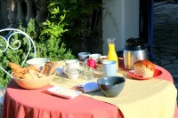 Les Secrets du Défends Hotel di Forcalqueiret