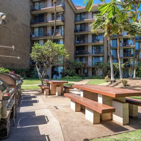 Modern and Relaxing Oceanfront Vistas