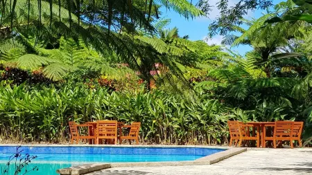 Sacred Garden Fiji Отели в г. Тавеуни