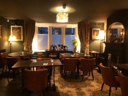 Lairds House Отели рядом с достопримечательностью «Azure Garden Centre & Cafe»