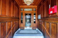 Maverick Suites at 89 Marion Hotels in Brookline