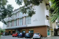 Hotel Devaragam