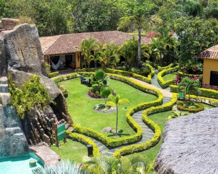 Posada Turistica Ara Meru Lodge Hoteles en Canaima