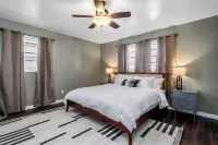 Fire Pit+Game Room+Mountain Views Hotels near New York Art and Music Studio