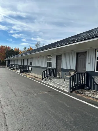 Glengarry Extended Stays Отели в г. Труро