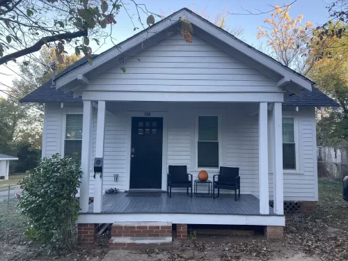 Masters Rental!  Charming 2-bedroom house with AC and WiFi in lovely Augusta