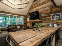 Melt Your Stress Away at The Overlook Hotels in Ozark County