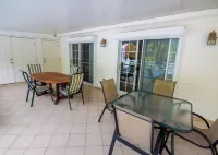 Welcome to Blue Emerald Villa. A 3-bedroom villa in brilliant Harbour View, ANU