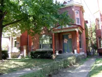 Charming,Spacious Historic Old Louisville, Hotel Amenities, Near Everything