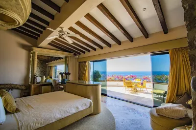 Luxury Villa, Ocean Front, 10 BRs, Pool, Jacuzzi, Chef, Concierge Service, Staff