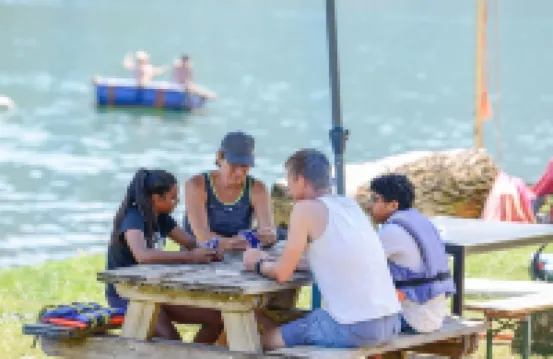 Directly on the lake with panoramic views