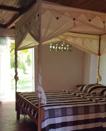 The box at Maddy residence Ranosoa Отели рядом с достопримечательностью «Pirate Cemetery on Nosy Boraha»