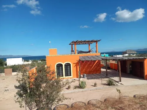 El Sargento/La Ventana Private Home near the Beach. Strong Wi-Fi, Smart TV!