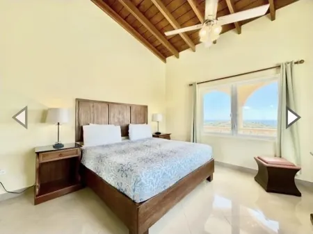 Simby D'lo A Presidental House.Pack up your luggage and move in!  UP