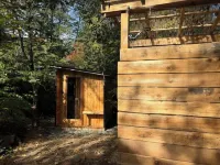 Riverwood Retreat: hot tub, outdoor sauna/shower on the Cheakamus River 버그 레이크 주변 호텔
