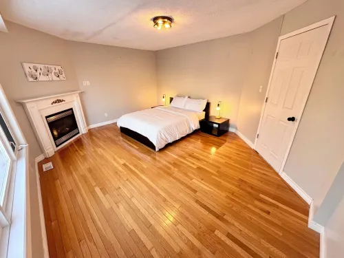 Spacious 5 Bedroom Home in Cambridge Hotels in Cambridge