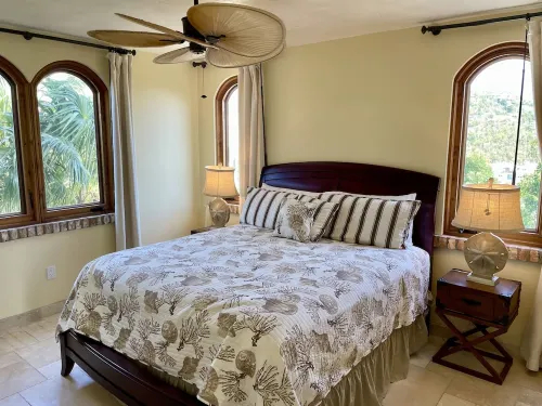 Villa Bougainvillea / Caribbean Retreat