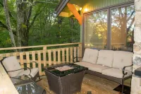 Misty Mountain Cabin with Grandfather Views