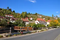 POTTENSTEIN - 4-star comfort vacation apartment in the heart of Franconian Switzerland Hotel a Pottenstein