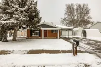 Great Home Minutes to Airport, Interstates, Mountains, Park City, & Ski Resorts!