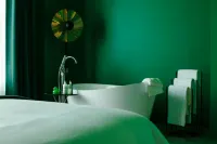 Angad Arts Hotel St Louis, Tapestry Collection by Hilton - Kitchens