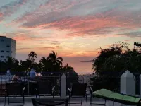 Studio apartment in great location with a beautiful pool/garden area. Hotel a Bucerias