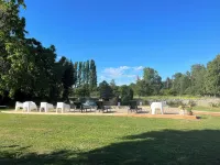 A charming Domaine de La Béchetière, located 2h15 from Paris! 빠흑쎄-슈흐-사르트 호텔