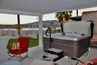 Riverfront Ruby Red Home & Spa & Private Dock & Inlet Fun!