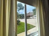 2be 2ba, Playa del Carmen. Ground floor. Free early check in and late check out.