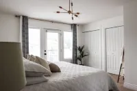 Sicamous Oasis Hotels in Sicamous