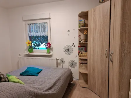 Gemütlicher Bungalow am Rand der Dübener Heide Отели в г. Чеплин