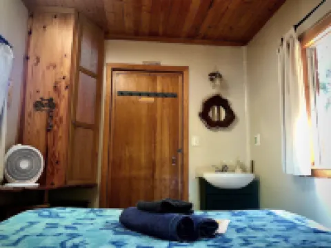 Up the Creek Backpacker's Lodge Hotels in Sunshine Coast