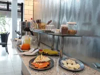 Hotel Romanville - breakfast