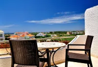 Tonel Apartments - Ocean View