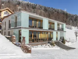 Emma Apartments-