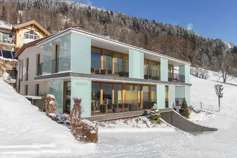 Emma Apartments-