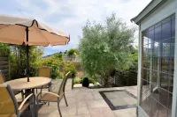 Smugglers Cottage Hotels in Seaton